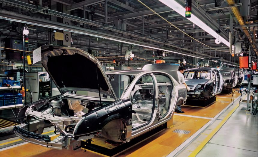 自動車産業